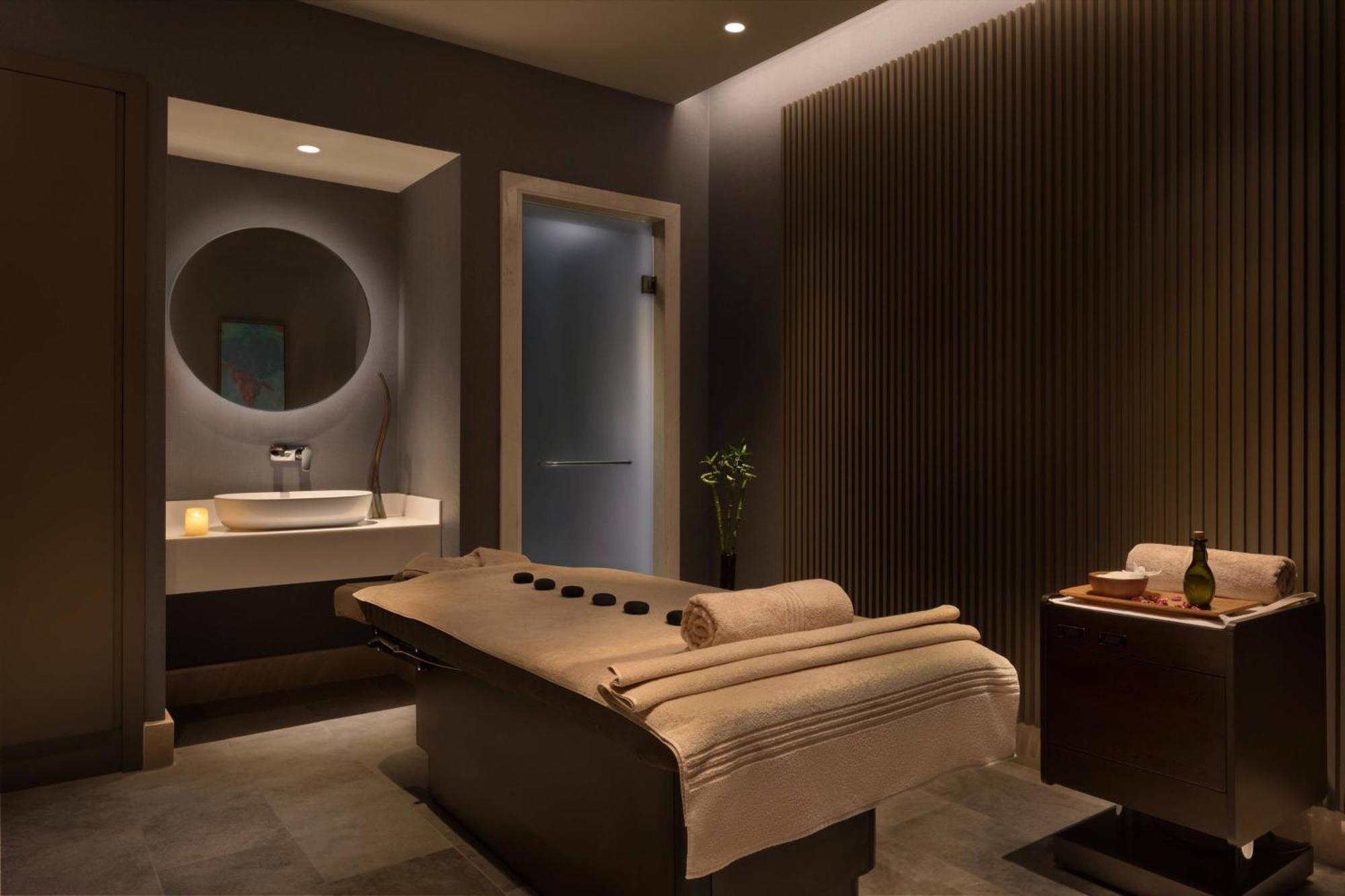 Izmir Marriott Hotel Zewnętrze zdjęcie Spa treatment room